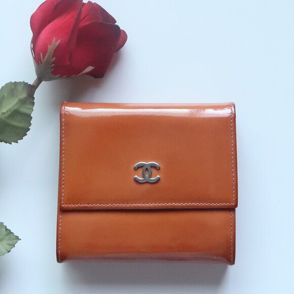 Chanel Orange Patent Leather Wallet Card Holder Silver CC Logo Luxury Designer - Picture 3 of 16